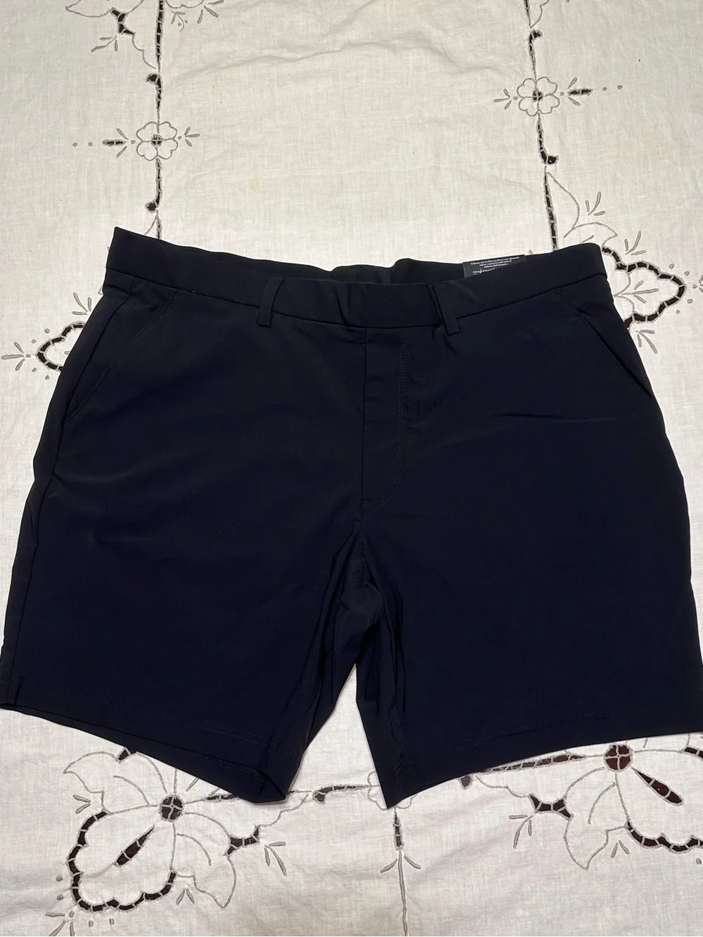 Callaway black NWT XL 8” inseam pull on shorts
